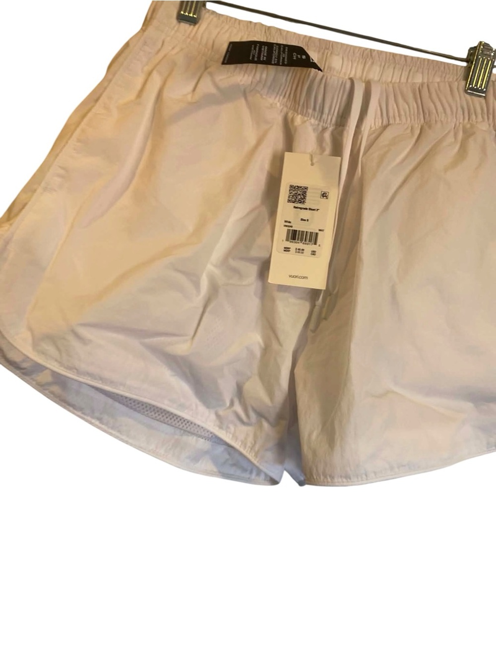 NWT Vuori Retrograde Short 3” WHITE Size Small